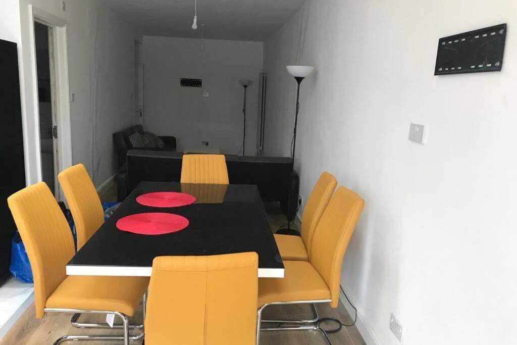 The Dartford Five Bedrooms Attractive House Dış mekan fotoğraf