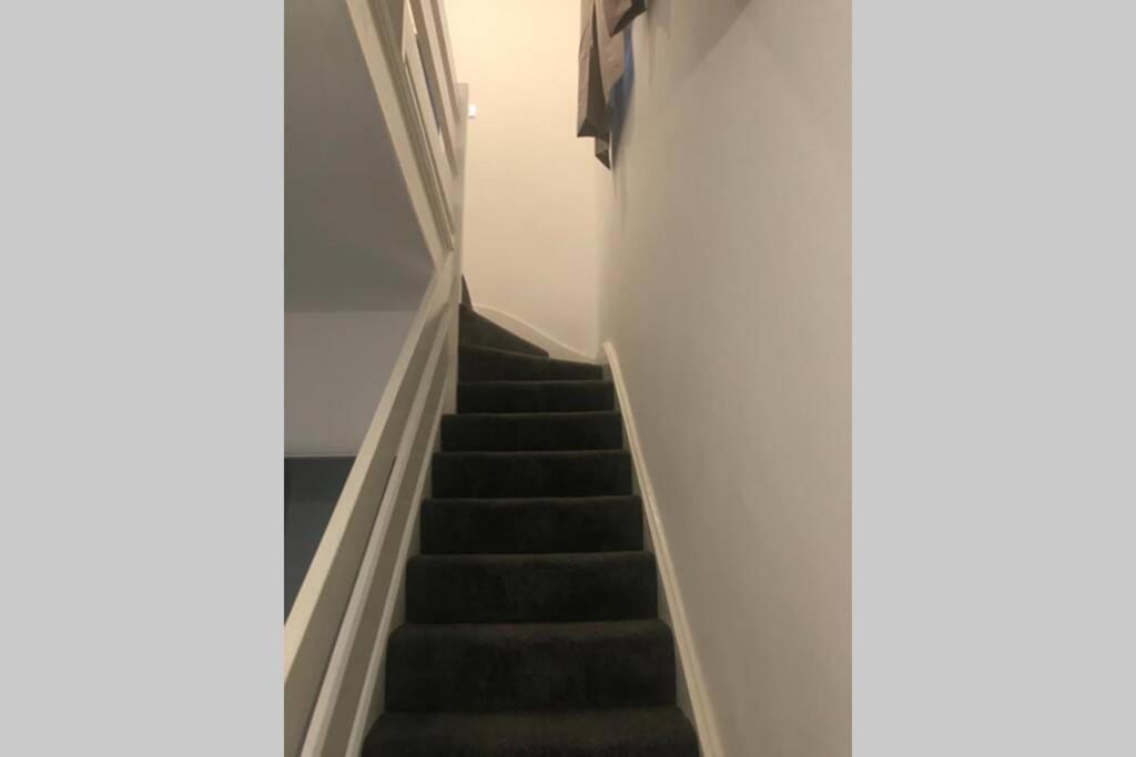 The Dartford Five Bedrooms Attractive House Dış mekan fotoğraf