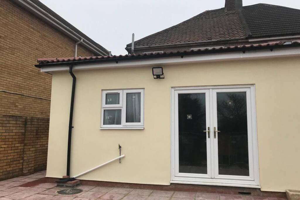 The Dartford Five Bedrooms Attractive House Dış mekan fotoğraf