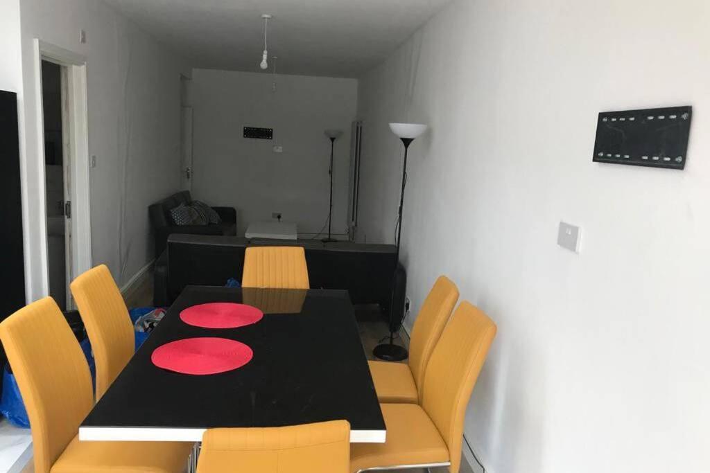 The Dartford Five Bedrooms Attractive House Dış mekan fotoğraf