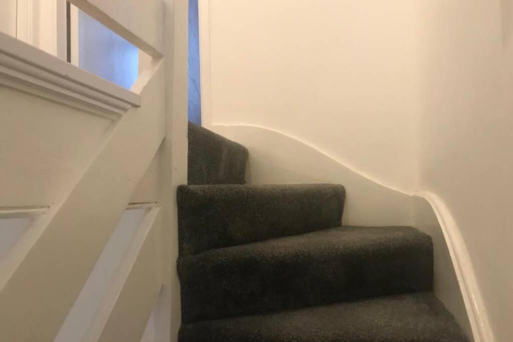 The Dartford Five Bedrooms Attractive House Dış mekan fotoğraf