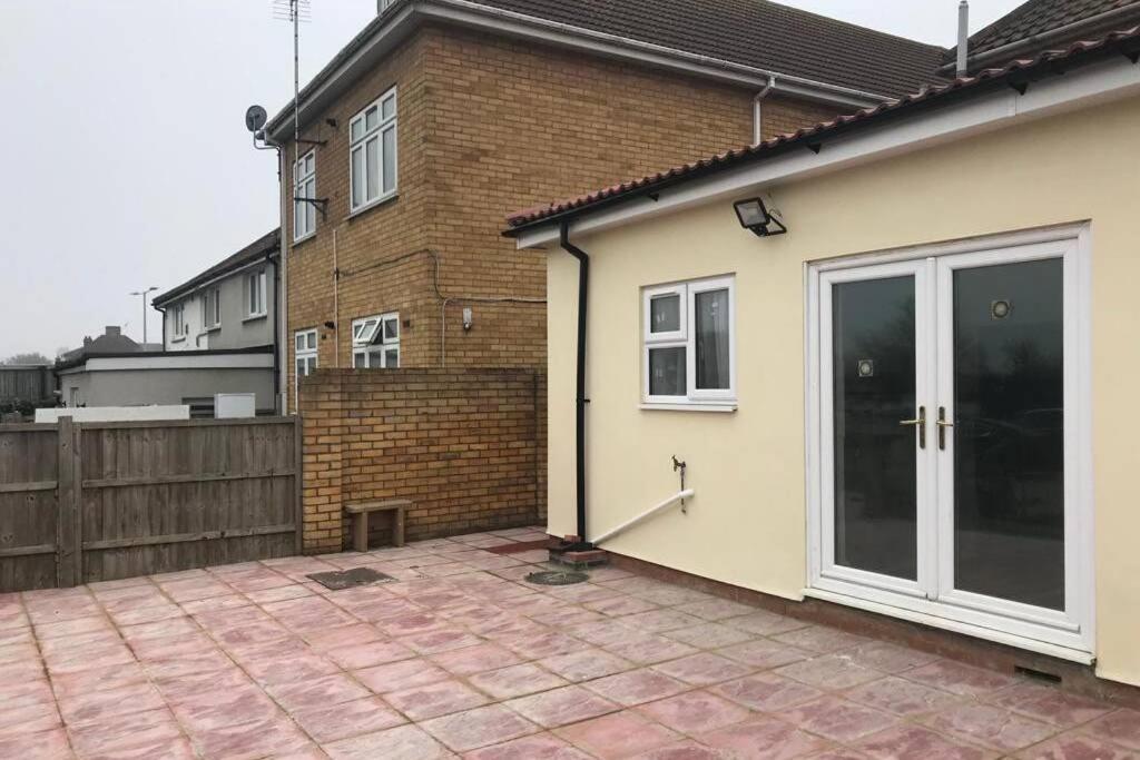 The Dartford Five Bedrooms Attractive House Dış mekan fotoğraf